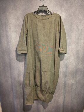 Casual Midi Dress with Three-Quarter Sleeves